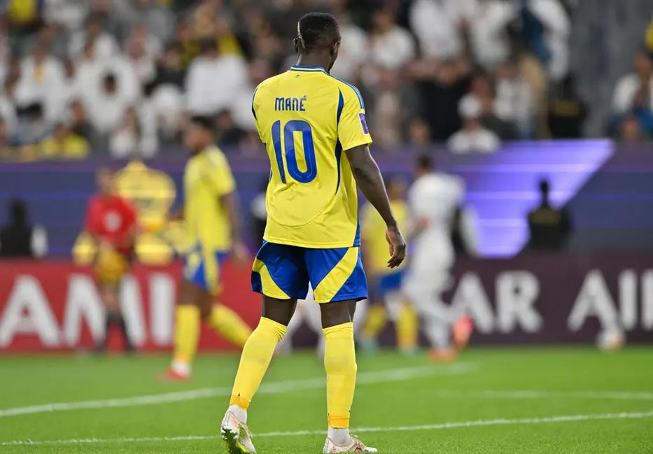 九游游戏盒官方下载姆巴佩迎来十赛季出色发挥，SKT观众热烈欢呼！