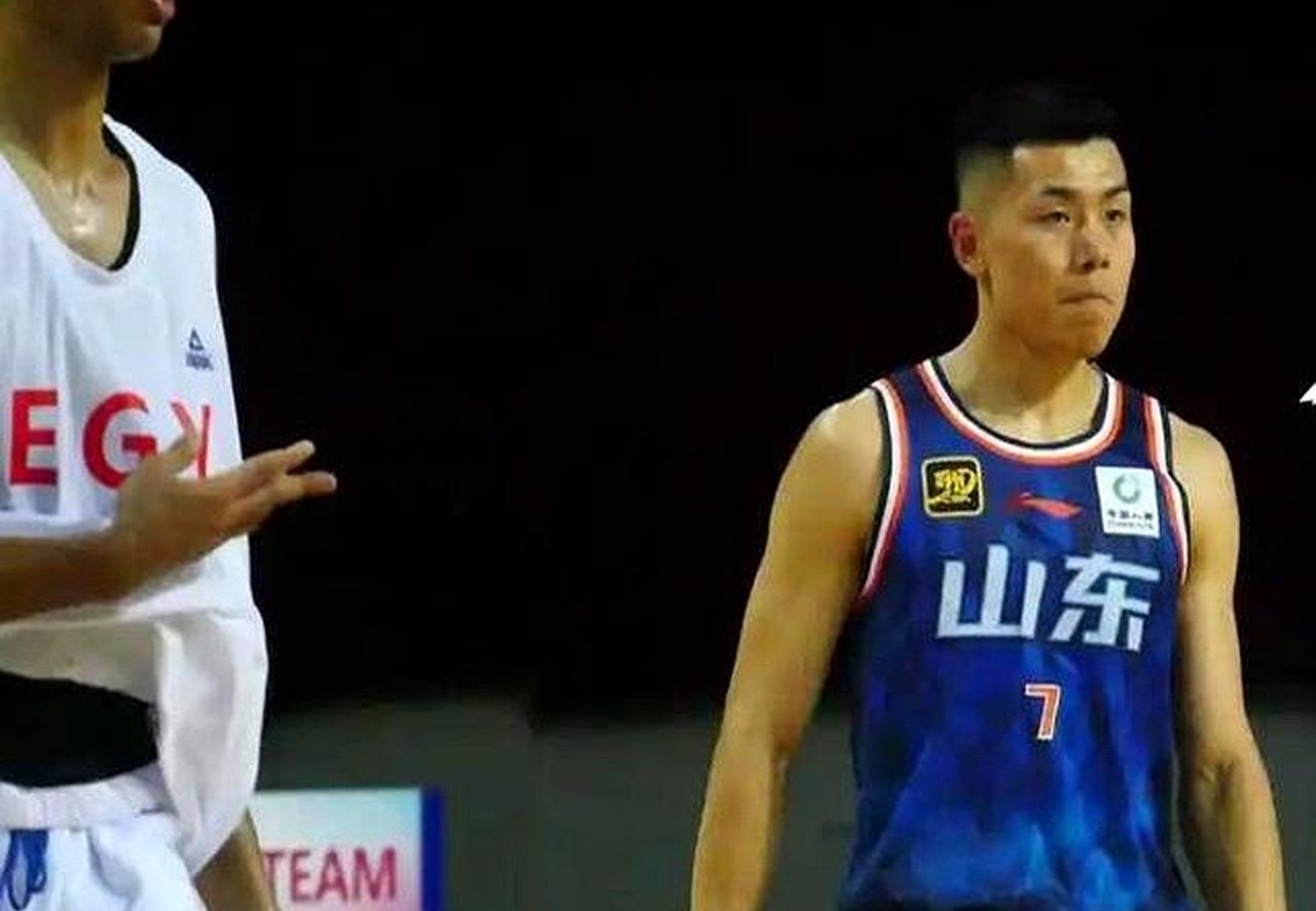 山东男篮国际比赛日更衣室发声，志在CBA常规赛名次提升，管理层满意，纪律约束更严格的简单介绍